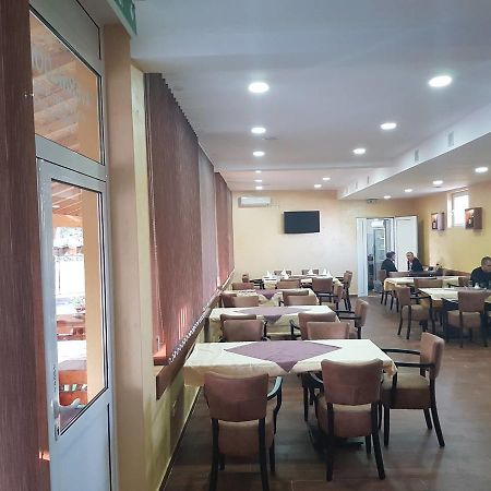 Di Camera Uno Beograd Eksteriør billede