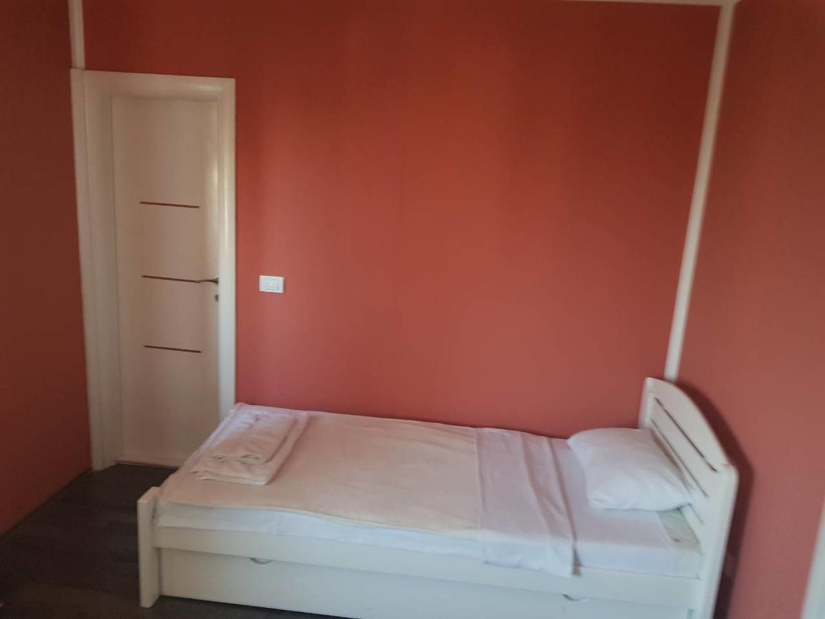 Di Camera Uno Beograd Eksteriør billede