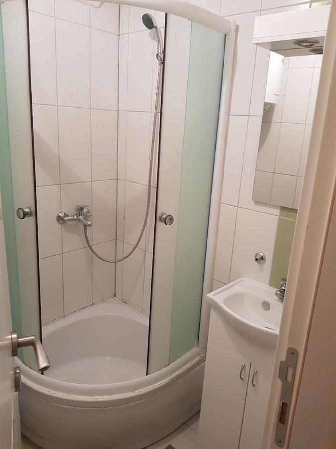 Di Camera Uno Beograd Eksteriør billede
