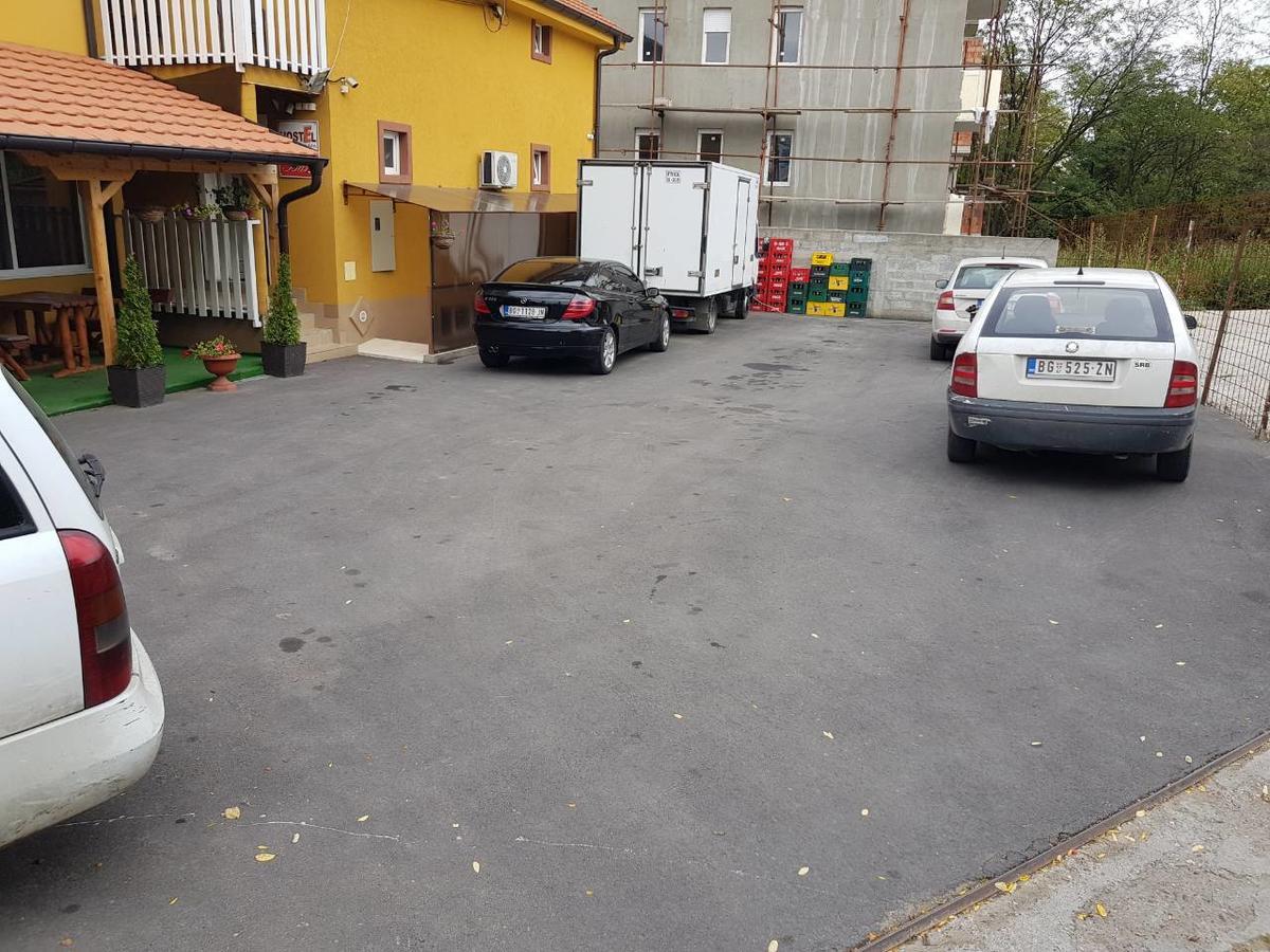 Di Camera Uno Beograd Eksteriør billede